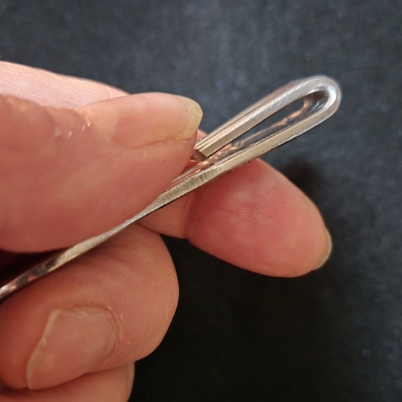 Cleavage Barette - Picture 4 of 5